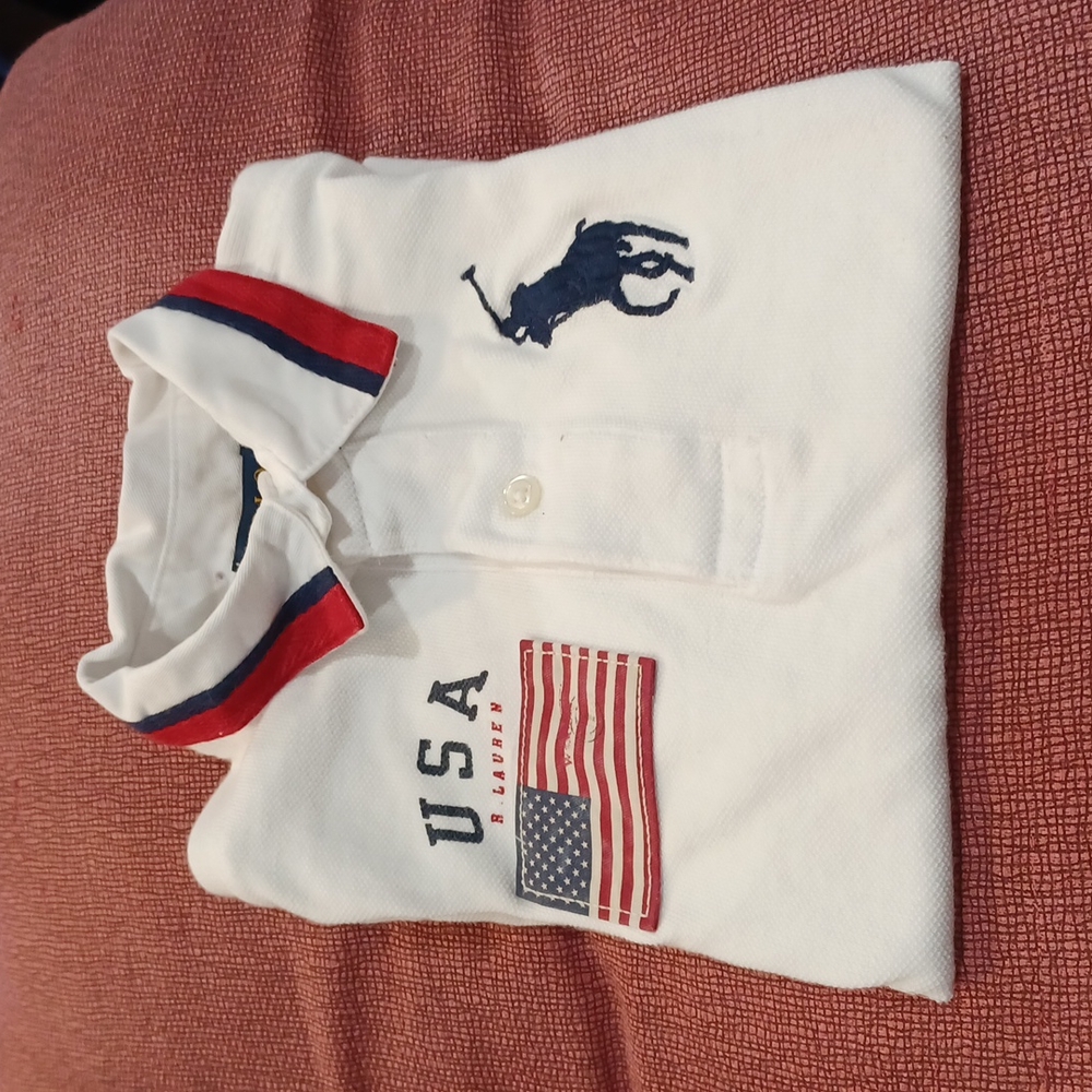 Ralph Lauren polo shirt size 4t in good condition